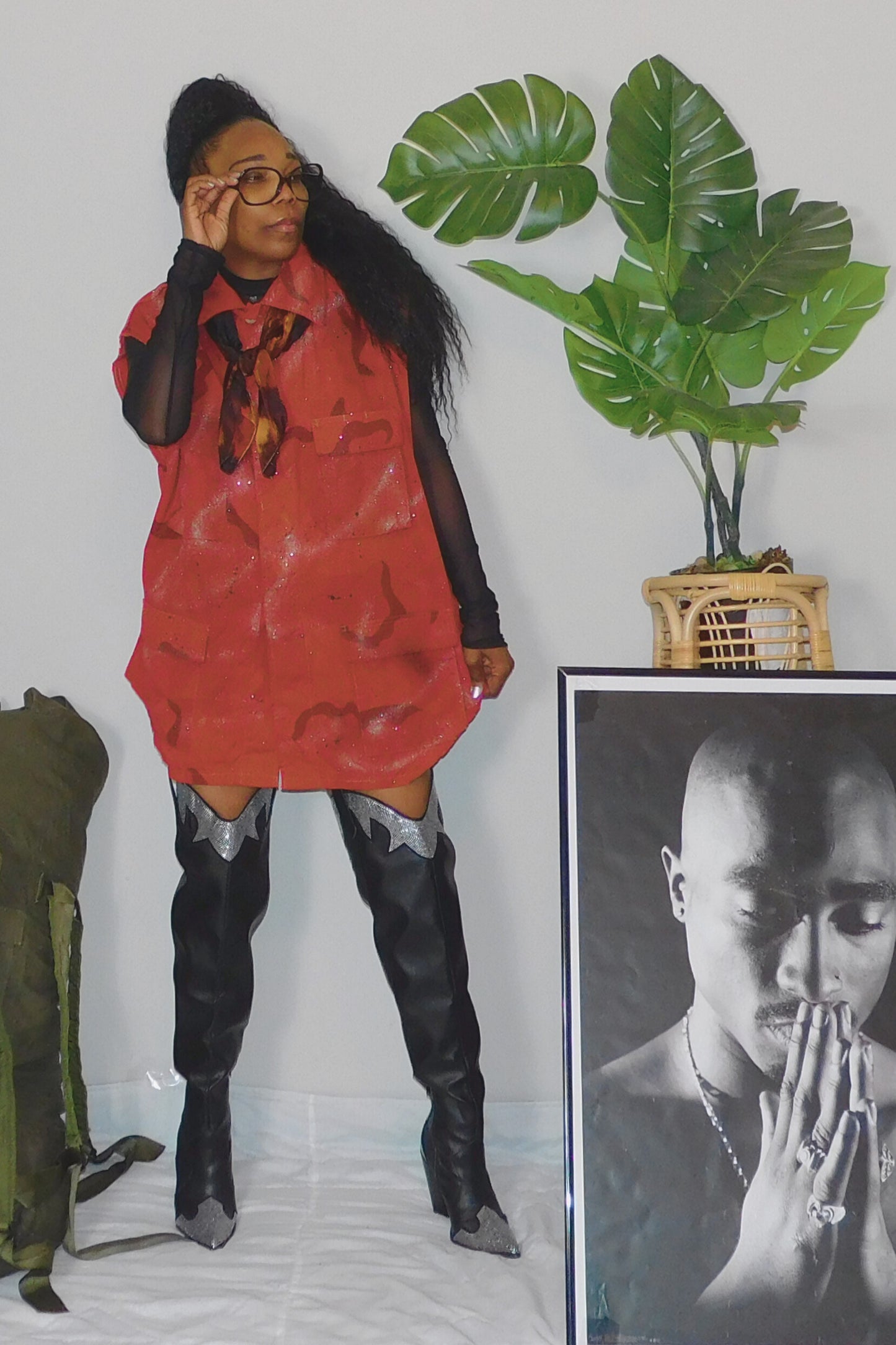 SOLDIER OF FORCE Tupac Is My General! Long Camo Vest