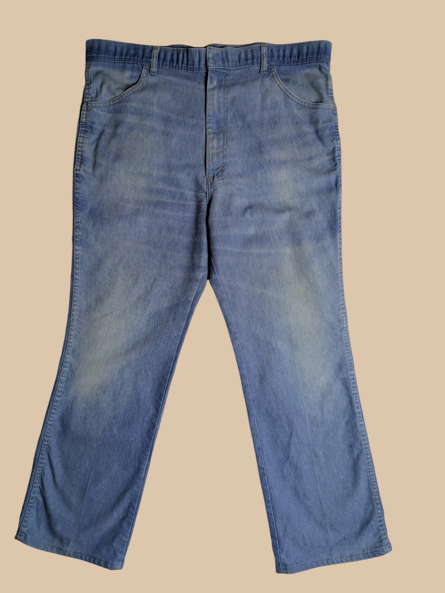 Light Wash Faded Jeans