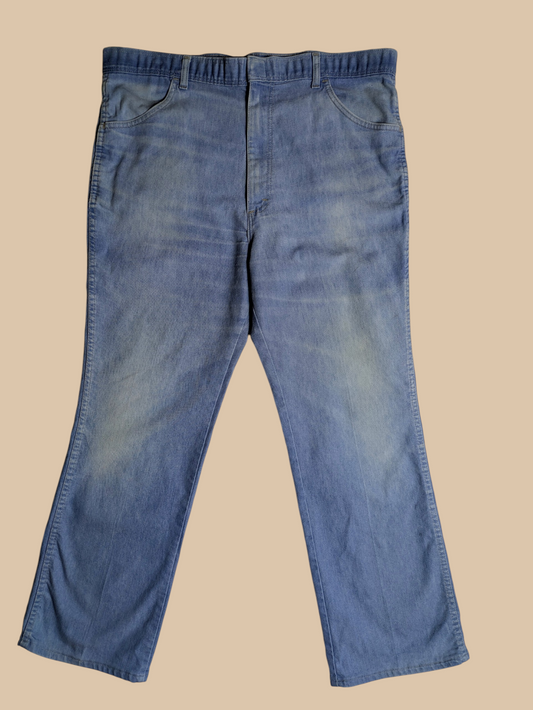 Light Wash Faded Jeans