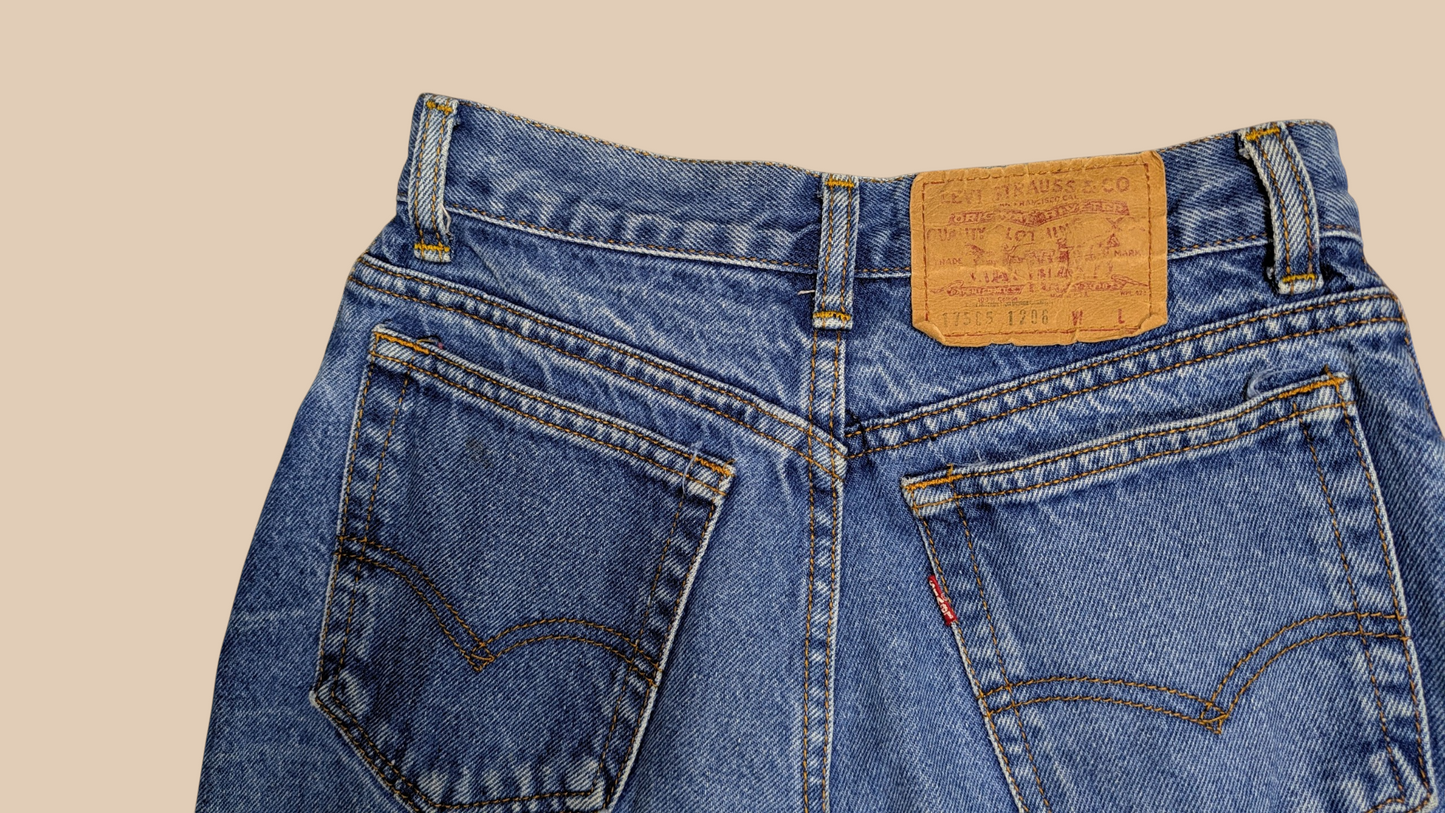 80s Levi's Medium Wash 505 Regular Fit Straight Leg Jeans