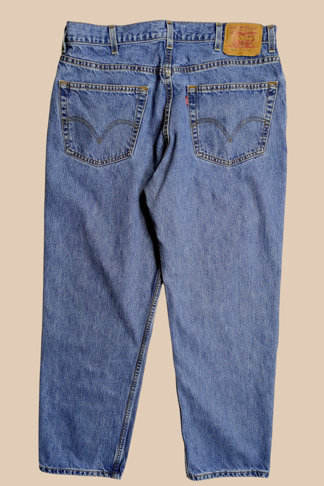Y2K Levi's 550 Medium Wash Jeans