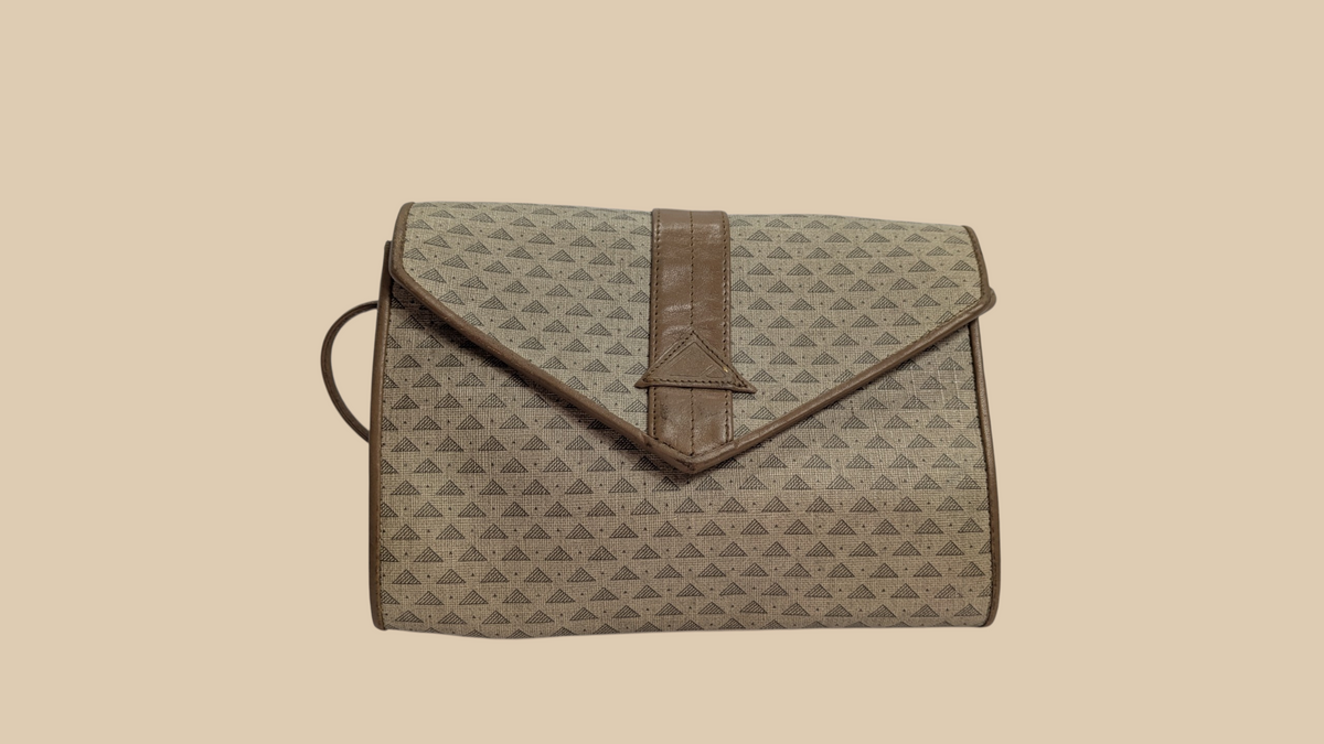 80s Liz Claiborne Mini Logo Envelope Crossbody bag