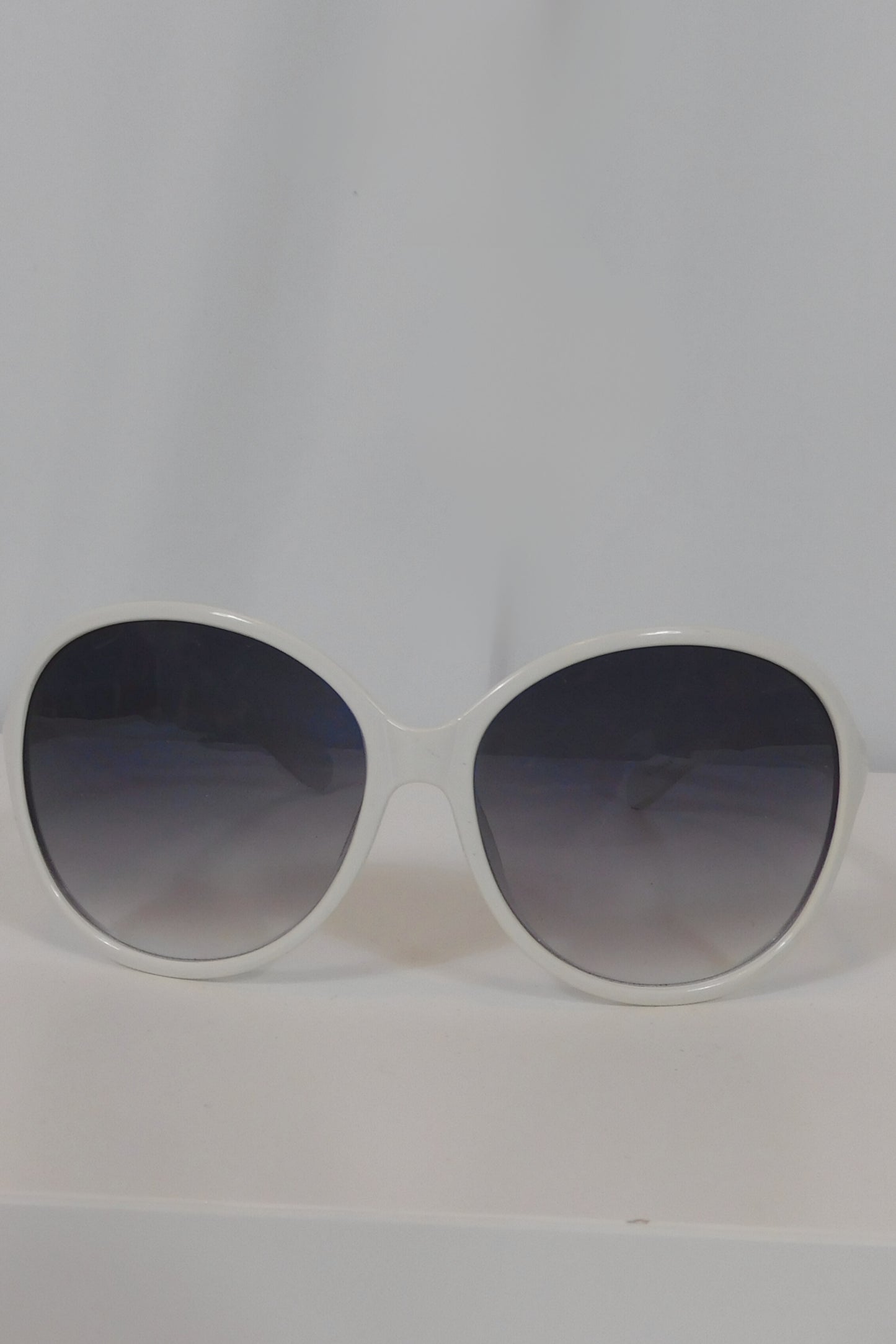 The Mod Life White Frame Sunglasses