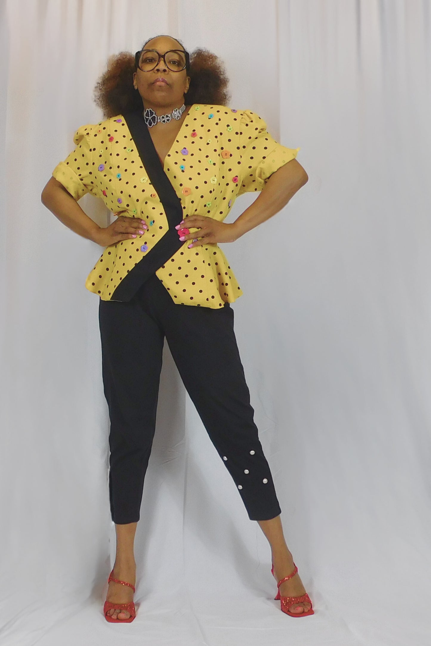 THE ARTIST COLLECTION Cute As A Button Peplum Top