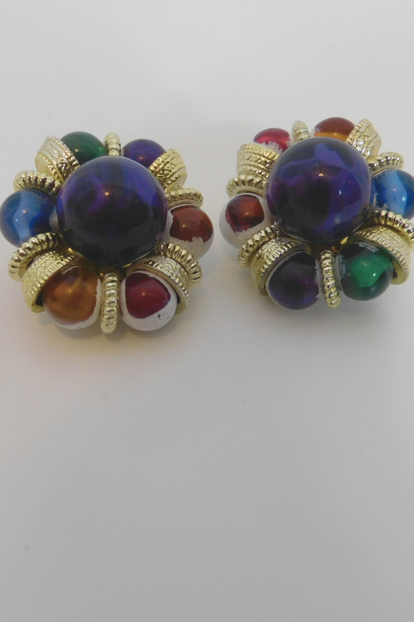 Queen Vicky Royal Stones Earrings